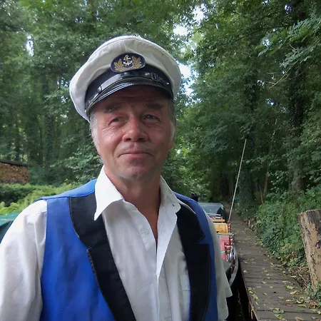 Smiley アパート リュベナウ